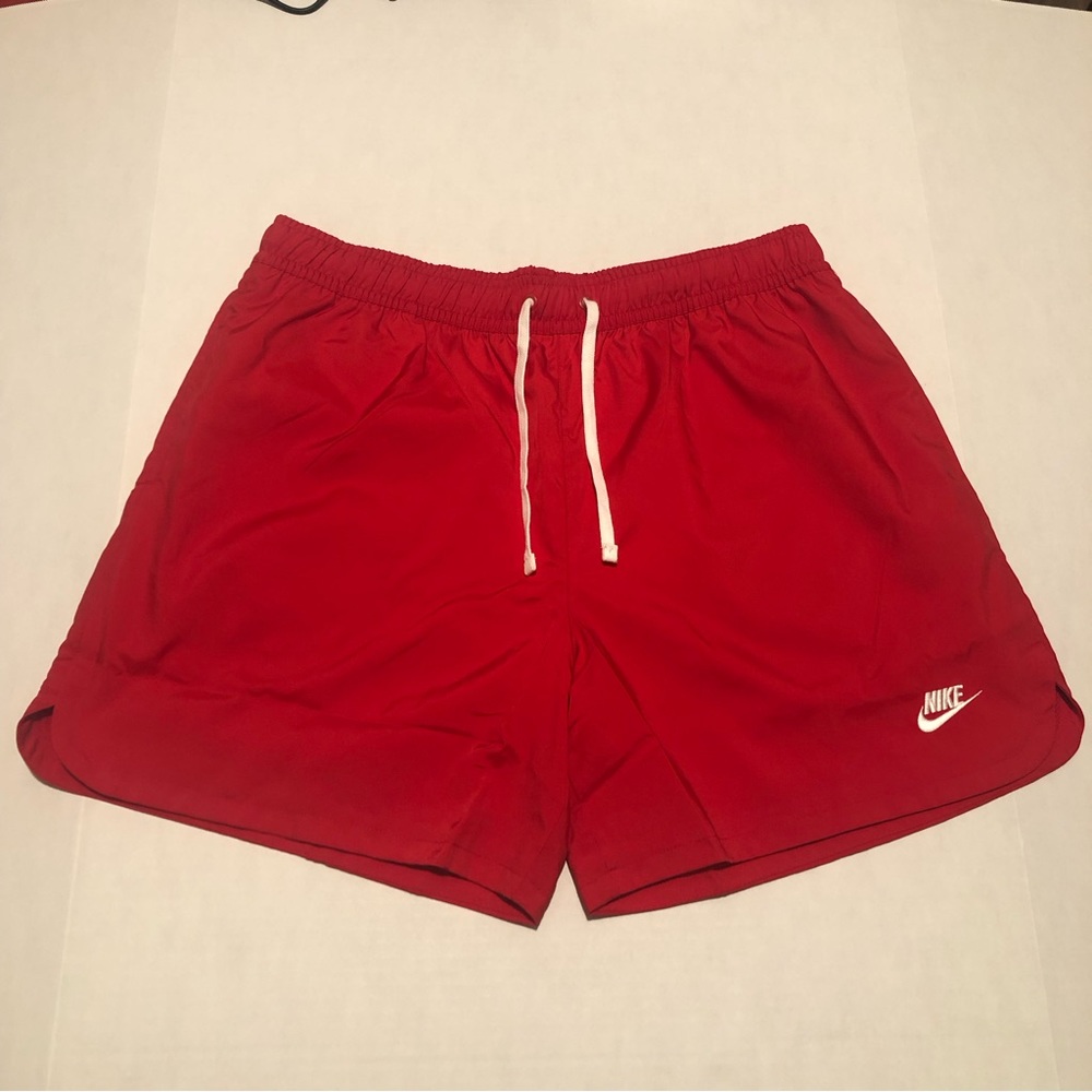 Men Nike Woven Lined Flow Shorts